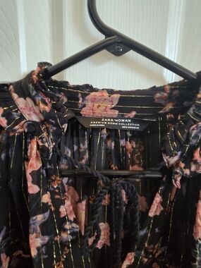 Zara Woman Floral Metallic Stripe Blouse - Black & Pink